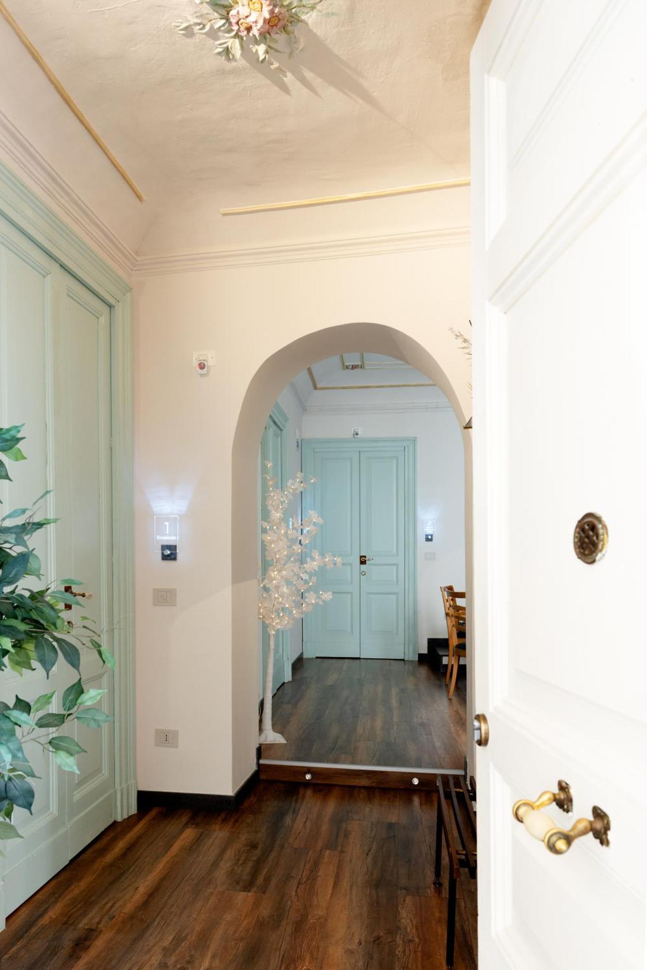 Holiday Lux Boutique Room Katanya Dış mekan fotoğraf